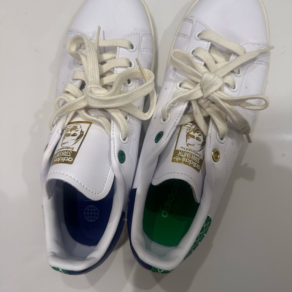 Stan Smith - image 3